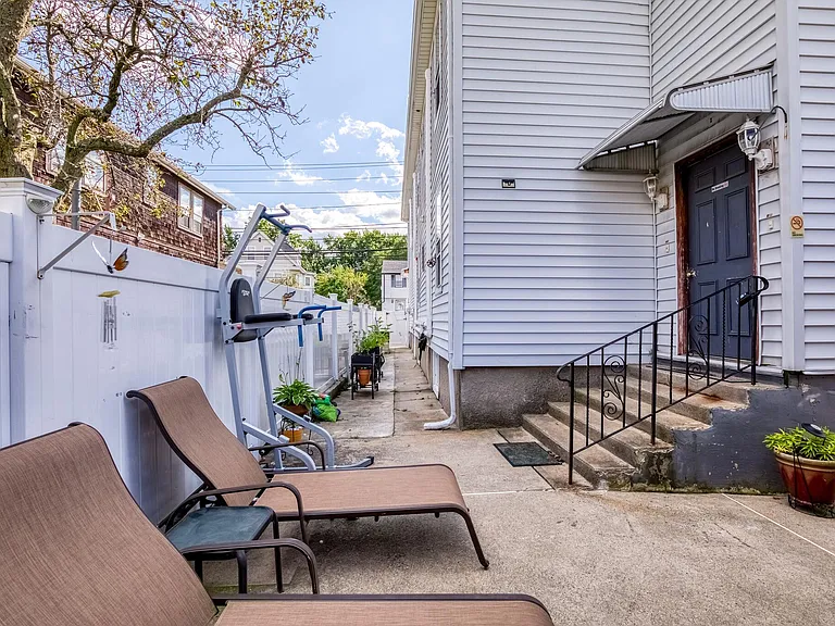 338 Riverside Ave — Photo 22