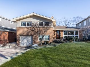 717 Babetta Ave, Park Ridge, IL 60068