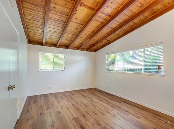 4th image of 278 Oakhurst Ln