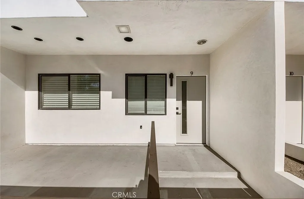1 bed, 397 sqft, $2,200 — Photo 2