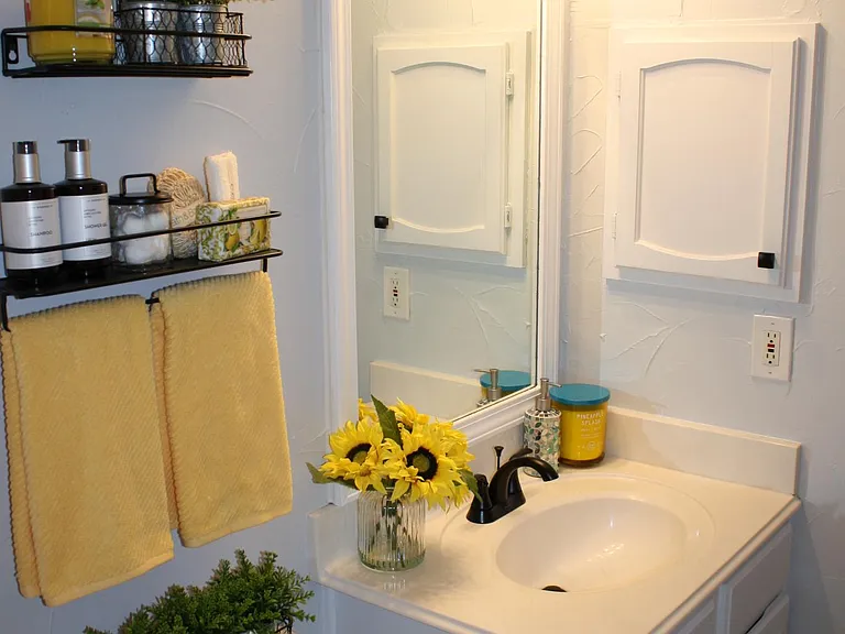 2518 Highdale Dr — Photo 46