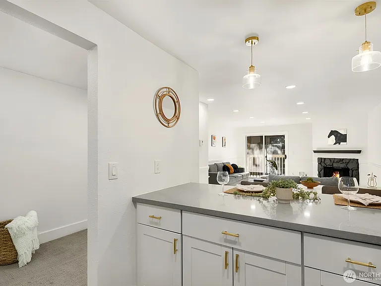 14527 NE 40th St — Photo 7