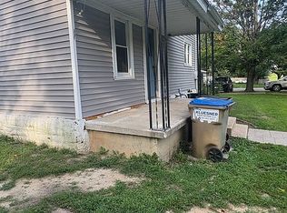 113 S Main St, Dundee, IA 52038