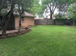 425 Elmview Dr, Hurst, TX 76053