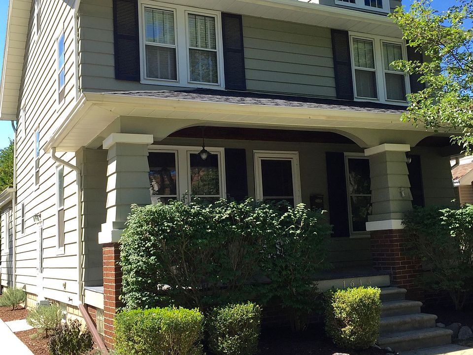 1924 Vintage Colonial!