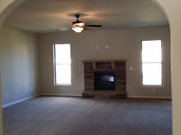 5th image of 573 Besra Dr