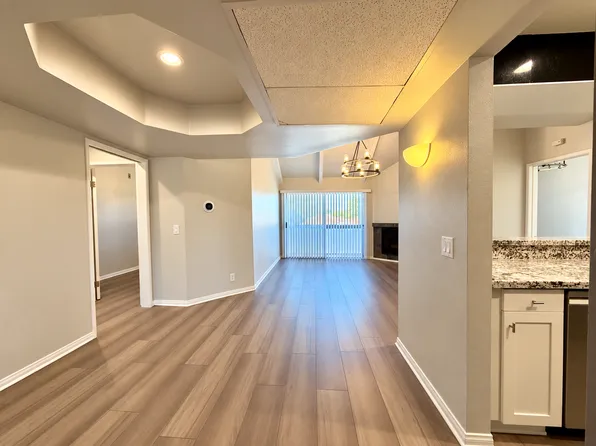 20253 Keswick St APT 323, Winnetka, CA 91306