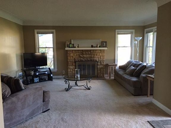 4th image of 824 Winnetka Ave S