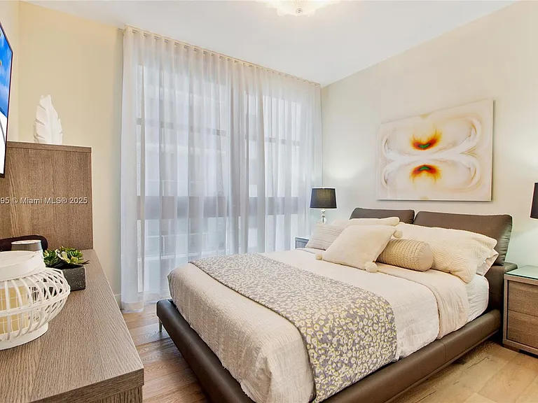 1010 Brickell Ave #3105 — Photo 16