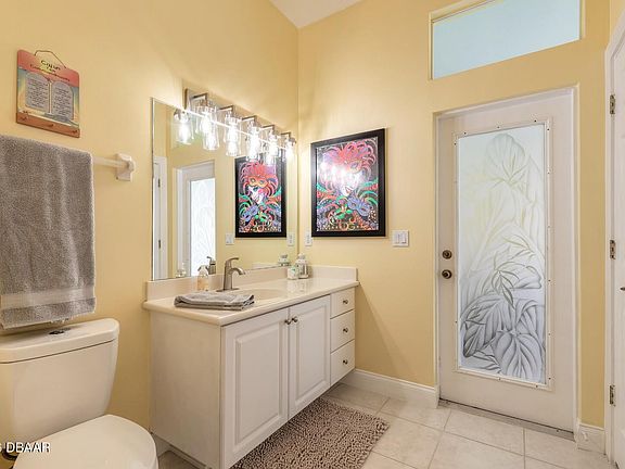 5th image of 6068 Sabal Creek Blvd