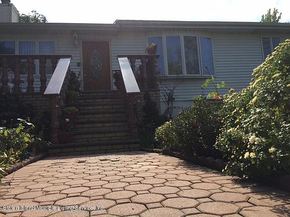 2nd image of 562 Westwood Ave
