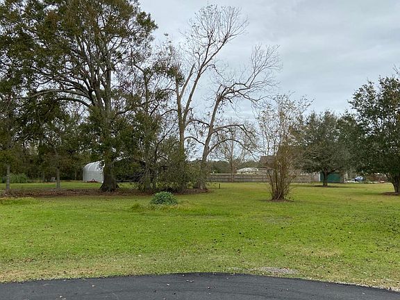 3rd image of 121 Ponderosa Ln