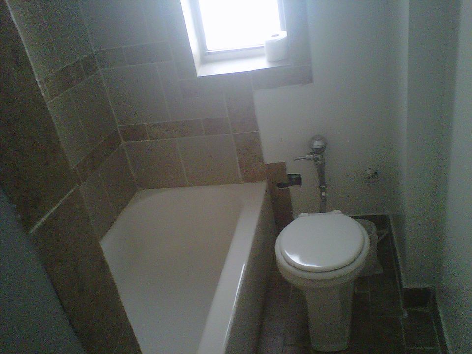 2nd image of 3033 Wallace Ave Bsmt 3
