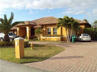 10545 SW 130th Ter, Miami, FL 33176