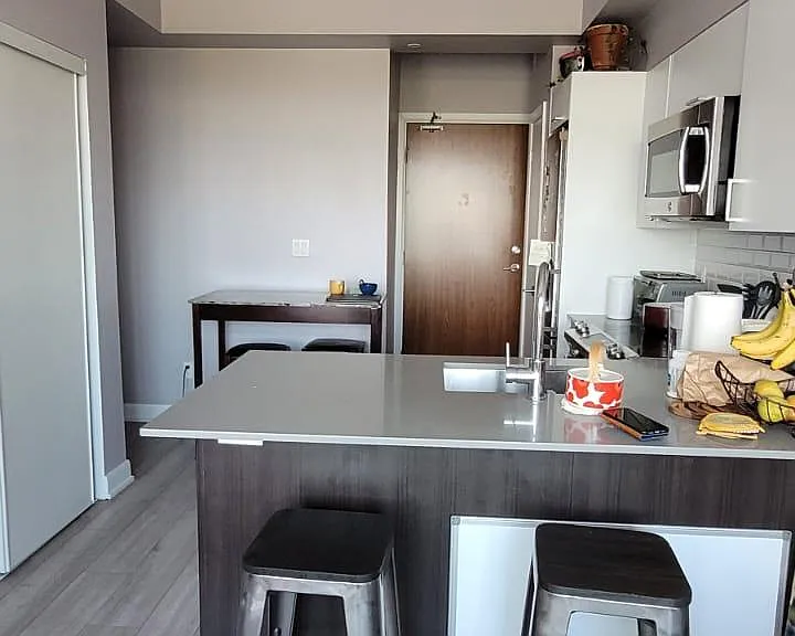 385 Osler St #609 — Photo 9