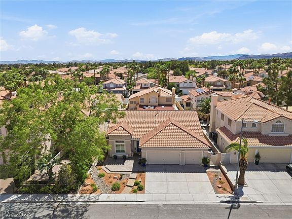 5th image of 8251 Campana Dr