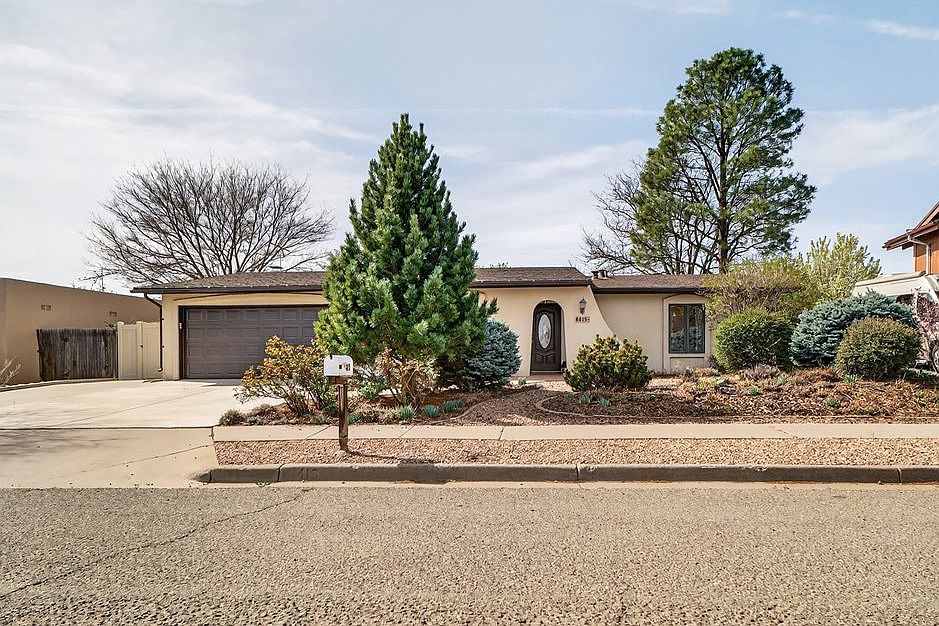 1st image of 415 Cheryl Ave