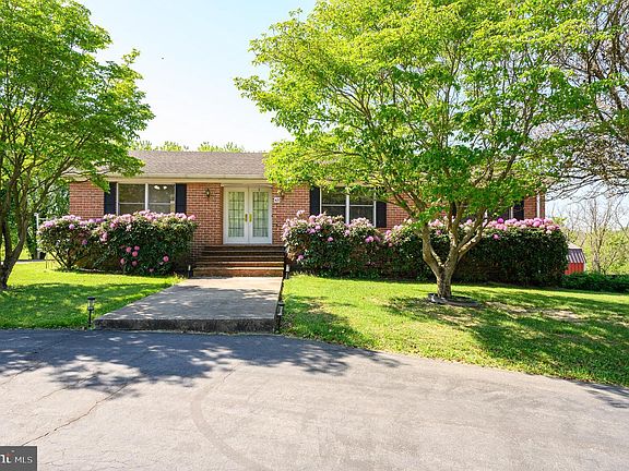 2nd image of 63 Brentwood Ct