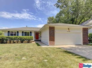 1109 Laport Dr, Papillion, NE 68046