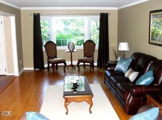 20 E Gate Rd, Danbury, CT 06811