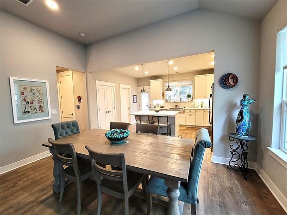 3rd image of 10304 Autumn Wood Dr