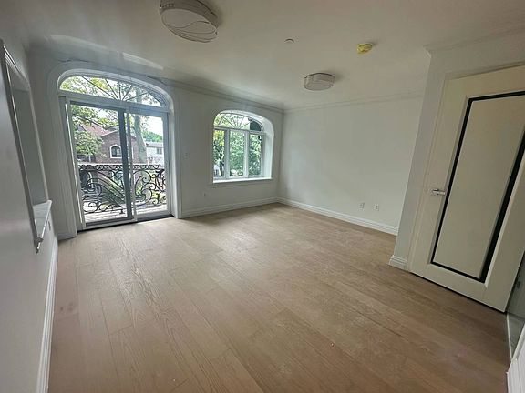 5th image of 18507 69th Ave Floor 1