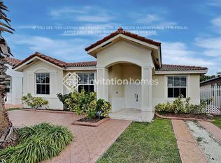 8113 NW 198th St, Hialeah, FL 33015