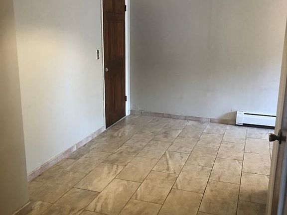 5th image of 11 1st St APT 1