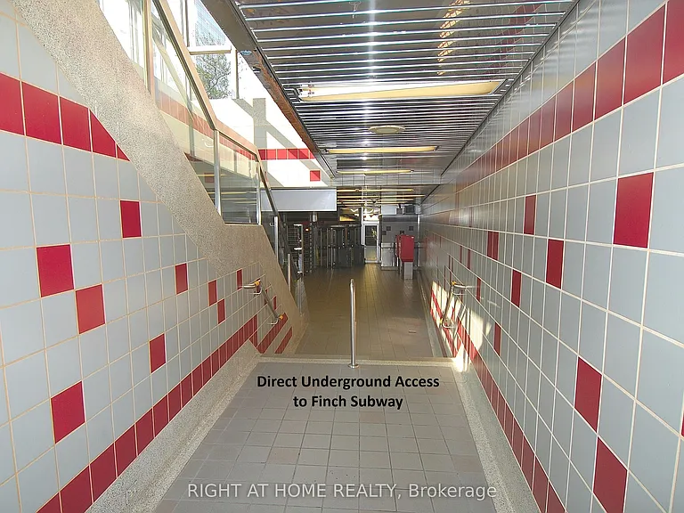 39 Pemberton Ave #1009 — Photo 24