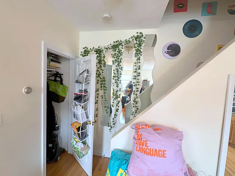 286 Salem St — Photo 7