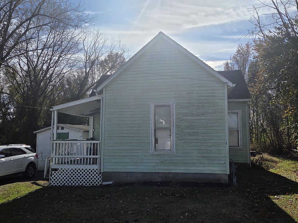 1st image of 618 W Cherry St