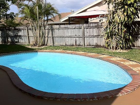 4th image of 8211 SW 3rd Pl