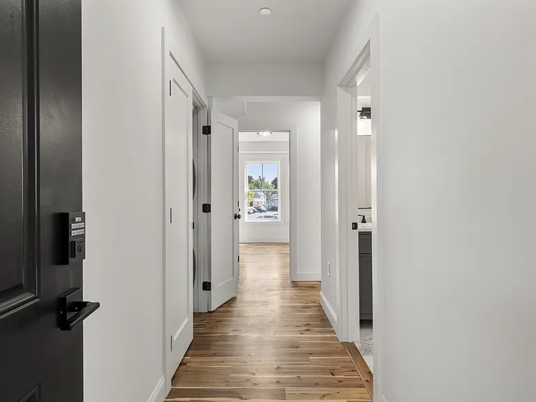 8 Enon St #203 — Photo 3