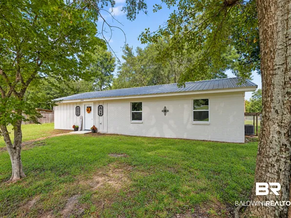 1901 Elaine Ave, Bay Minette, AL 36507