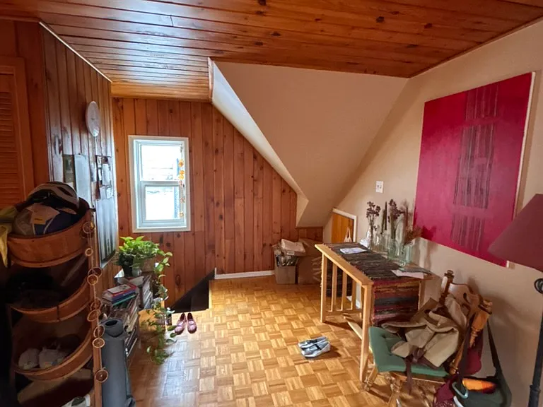 488 Gilmour St #3 — Photo 11