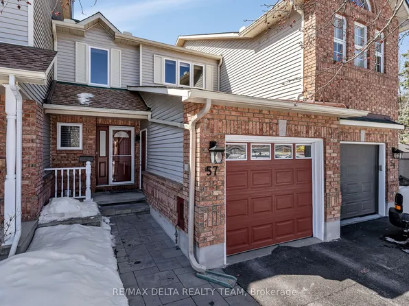 57 Blackdome Cres, Ottawa, ON K2T 1B1