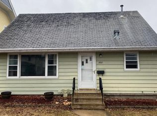 802 11th Ave NE, Rochester, MN 55906