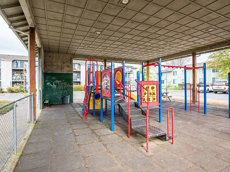 Champion Park — Photo 15