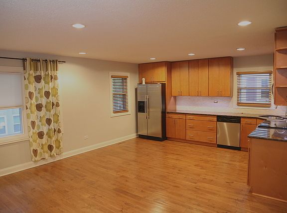 4th image of 9513 Kelvin Ln APT 2115