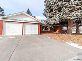 1518 Hot Springs Ave, Cheyenne, WY 82001