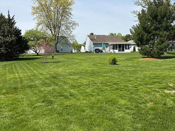 4th image of 110 Bastian Dr
