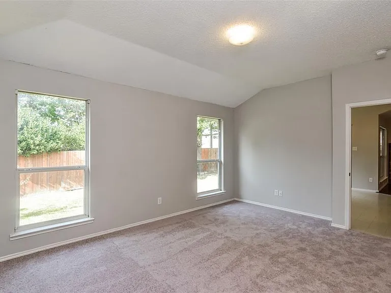 2404 Glenhaven Dr — Photo 14