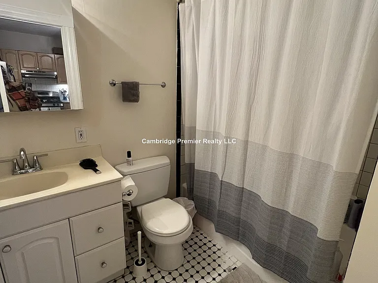 76 Gore St #1 — Photo 8