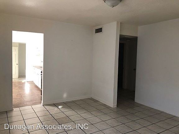 3rd image of 1804 W Tansill St