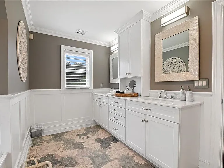 2 Hubbard St — Photo 11