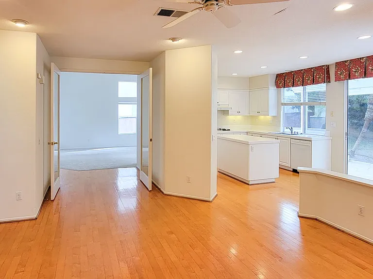 12138 Wooded Vista Ln — Photo 15