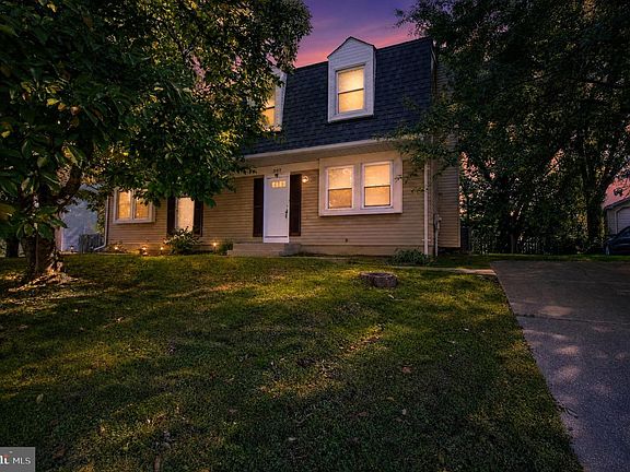 2nd image of 307 Burnside Ct