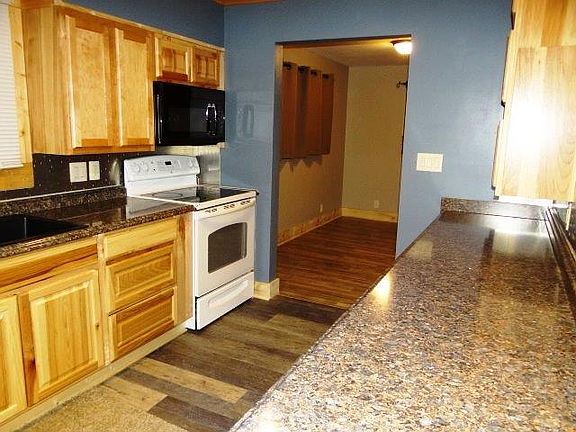 5th image of 758 Sando Dr