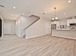 120 NE 12th St, Fort Lauderdale, FL 33304
