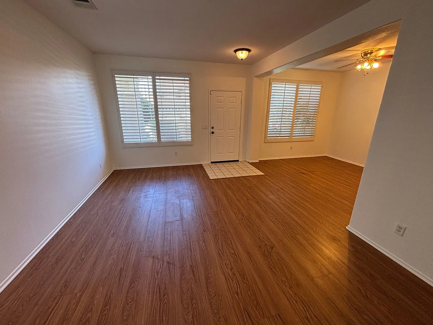 Single Story 3 Bedroom Home for Rent in Palmdale! — Photo 4